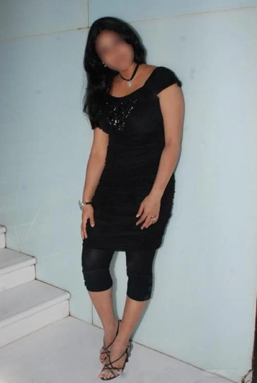 Call Girls Mumbra
